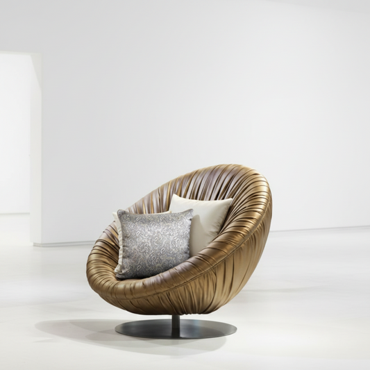 Housse de coussin Orléans – mise en scène fauteuil doré, imprimé paisley gris argenté et dos ivoire, soie 100% – Amour de Pin-up Paris

