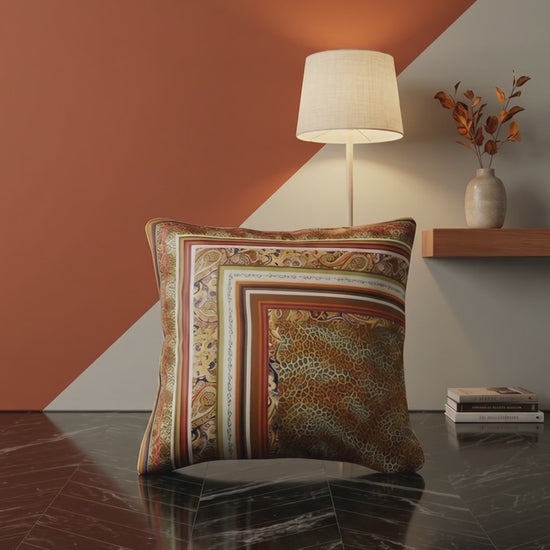 Housse de coussin en soie Royal Panthère – Amour de Pin-up Paris