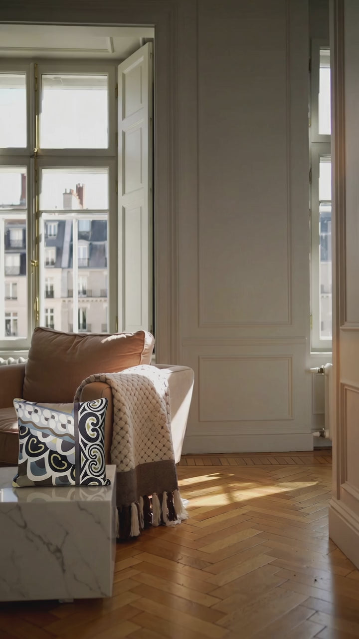 Housse de coussin en soie Richelieu – Amour de Pin-up Paris