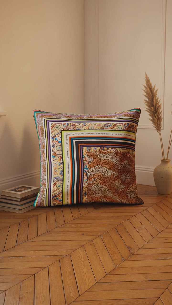 Housse de coussin en soie Royal Panthère – Amour de Pin-up Paris